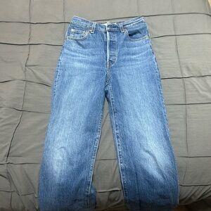 Levi's Women's Straight Leg Blue Jeans